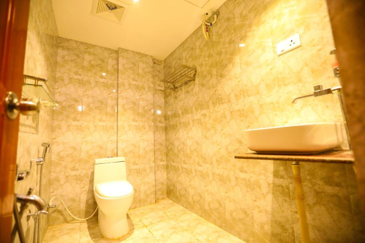 Nitheesh Residency Hotel Kanchipuram Buitenkant foto