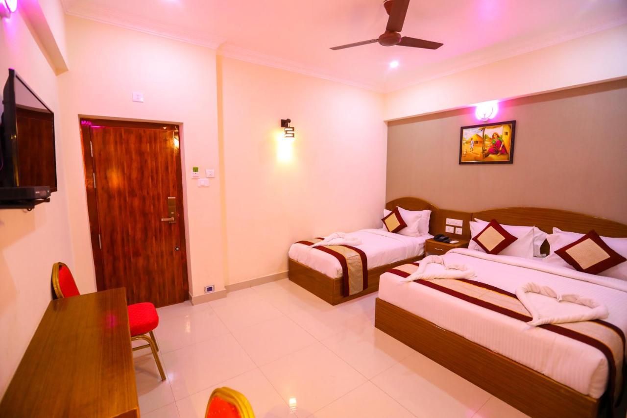 Nitheesh Residency Hotel Kanchipuram Buitenkant foto
