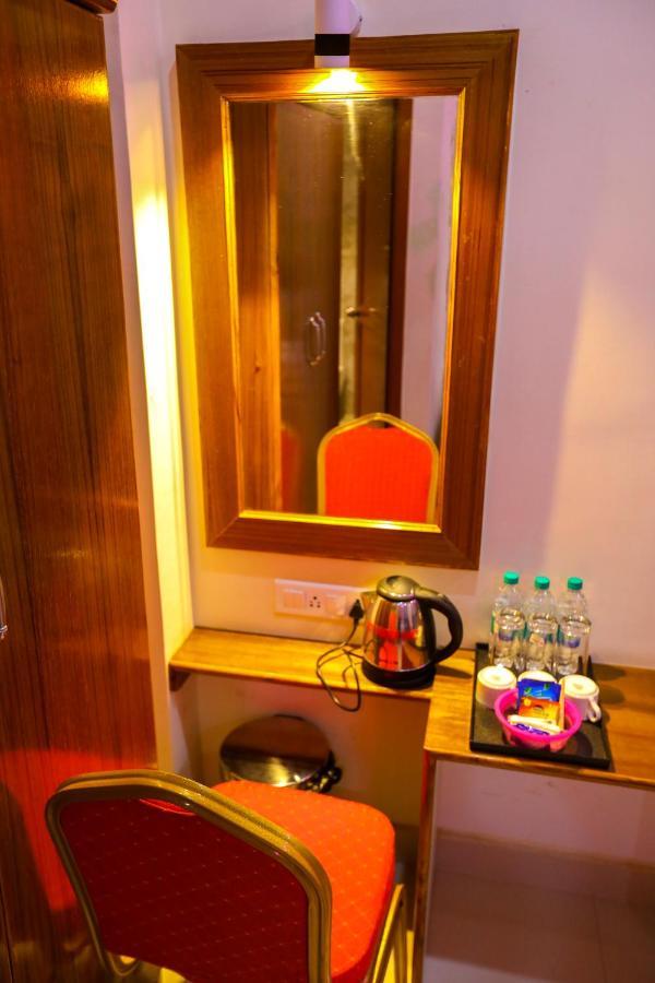 Nitheesh Residency Hotel Kanchipuram Buitenkant foto