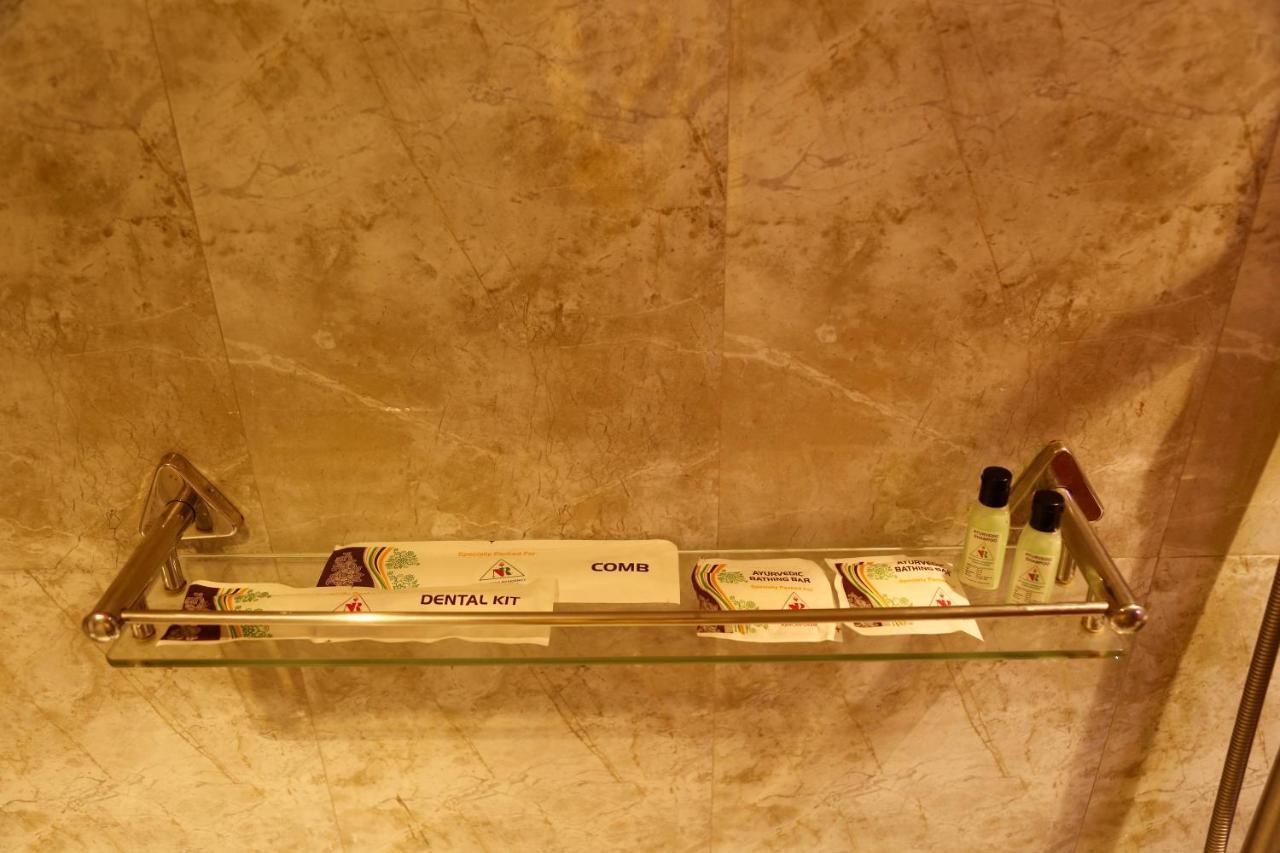 Nitheesh Residency Hotel Kanchipuram Buitenkant foto