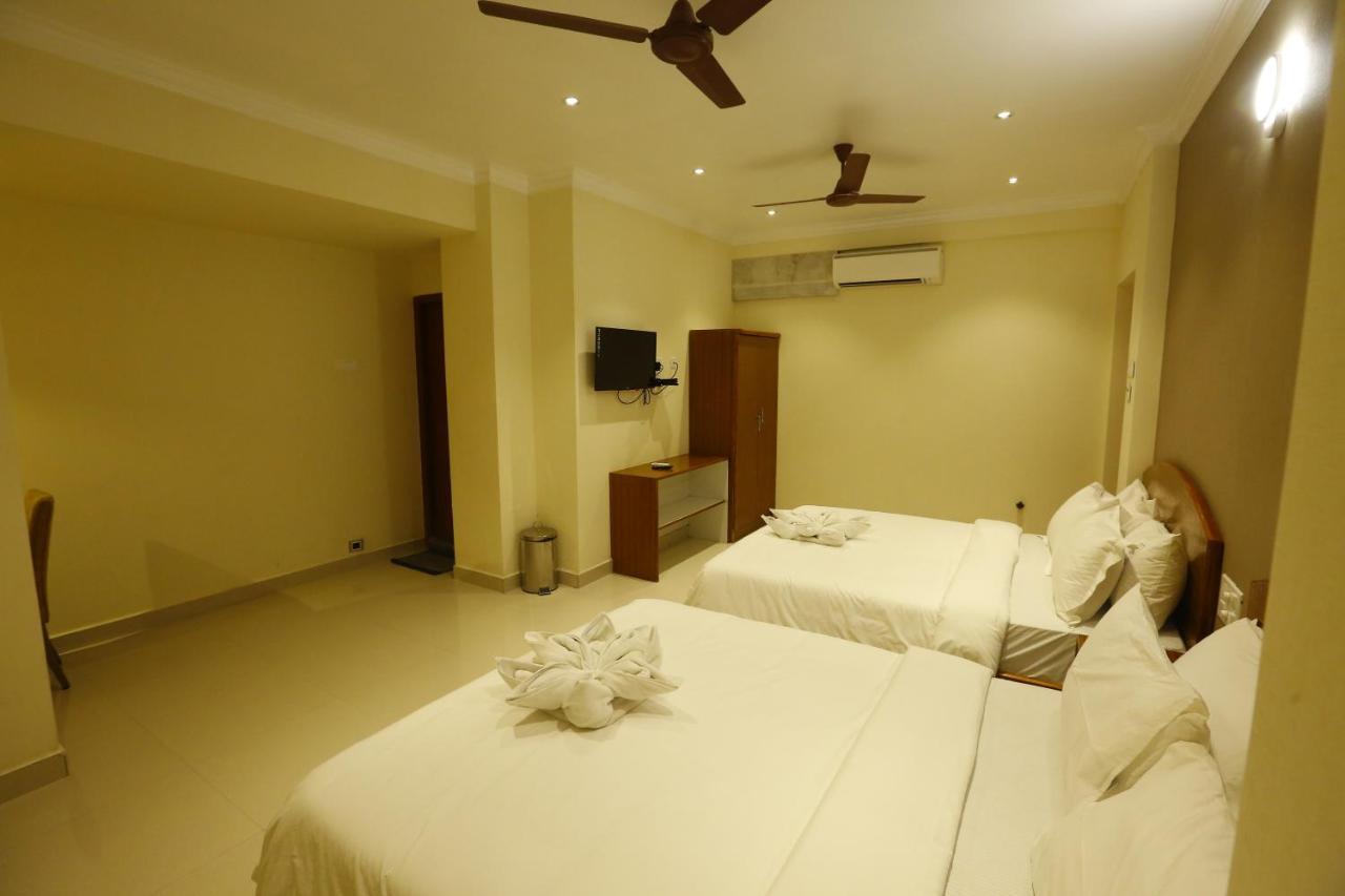 Nitheesh Residency Hotel Kanchipuram Buitenkant foto