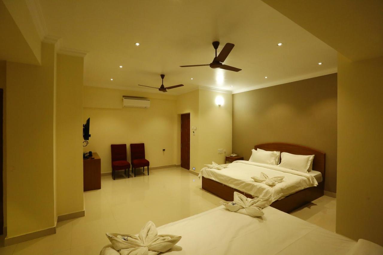 Nitheesh Residency Hotel Kanchipuram Buitenkant foto