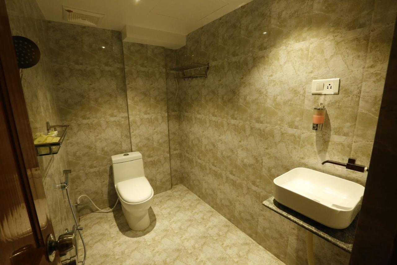 Nitheesh Residency Hotel Kanchipuram Buitenkant foto