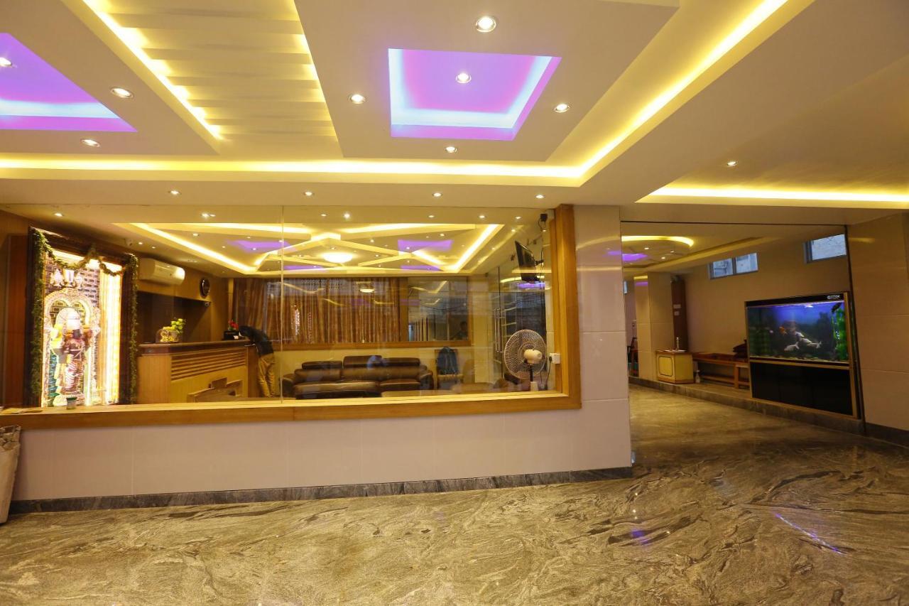 Nitheesh Residency Hotel Kanchipuram Buitenkant foto